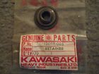 12009-005 Kawasaki Valve Spring Retainer Nos