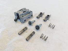 Honda 12231-399-010 Cm185t Cm200t Twinstar Cylinder Head Camshaft Holder Rocker Arm Valve Lot