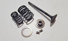 14761-mg3-003 Honda Exhaust Valve And Spring Lot 1983-2000 Xr600 83 Xl600 83-84 Xr500 Xr650l