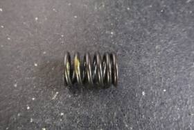 Honda 14762-mr1-003 1988 Nt650 Hawk Vt600c Shadow Engine Motor Exhaust Valve Outer Spring