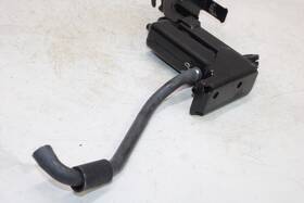Yamaha 5vn-24181-00-00 2005 Road Star Xv1700 Oem Fuel Gas Tank Pump Bracket W Engine Stay