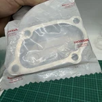 12107-KZ4-700 Genuine Honda Power Valve Left Cylinder Side Cover Cr 125 Nos. Fixed Price $28.60.